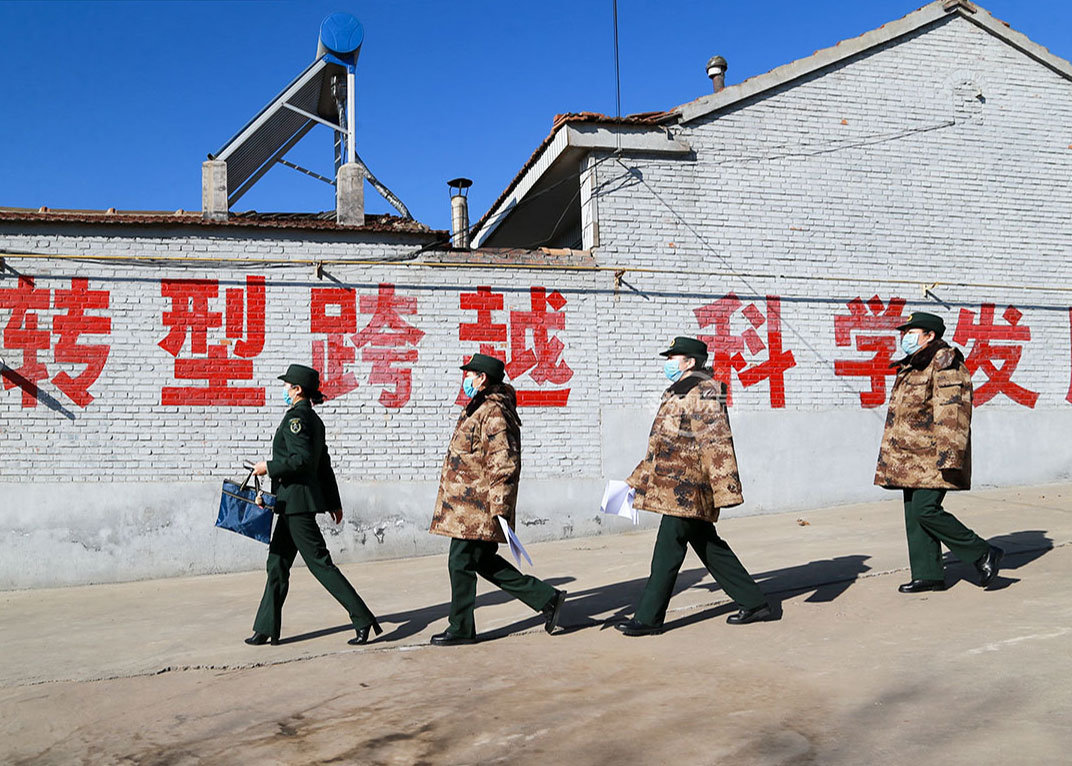 盂县：女兵投身战“疫”