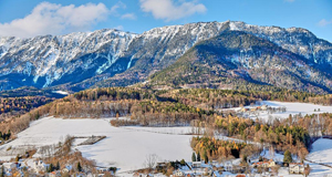 雪后奥地利山区美如画