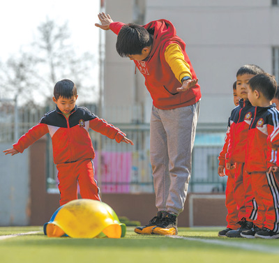 提升产品质量增加优质供给（消费视窗·稳住消费基本盘③）