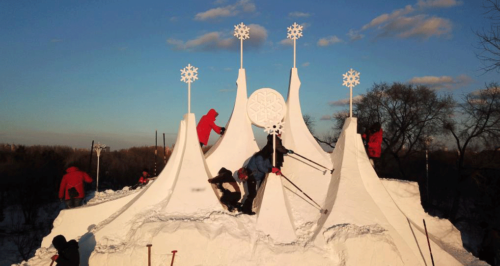 太阳岛雪博会雪雕创作进行时