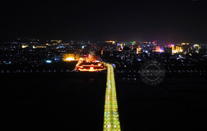 春日盐湖夜景