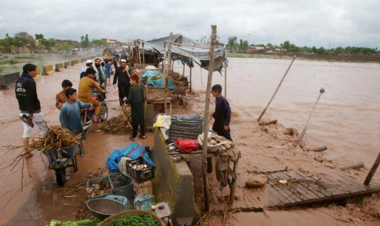 巴基斯坦暴雨引发灾害致39人死亡