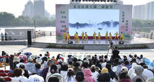 邻里欢乐度初夏