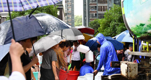 湖南龙山：强降雨后恢复生产生活
