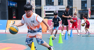 “小候鸟”开启多彩假期