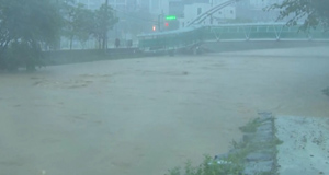 韩国多地遭遇破纪录暴雨