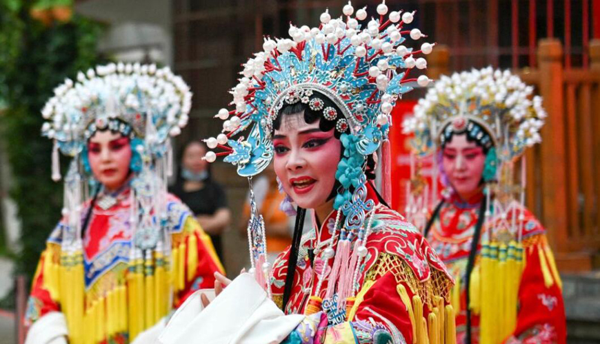 梅花秦韵 湖城绽放