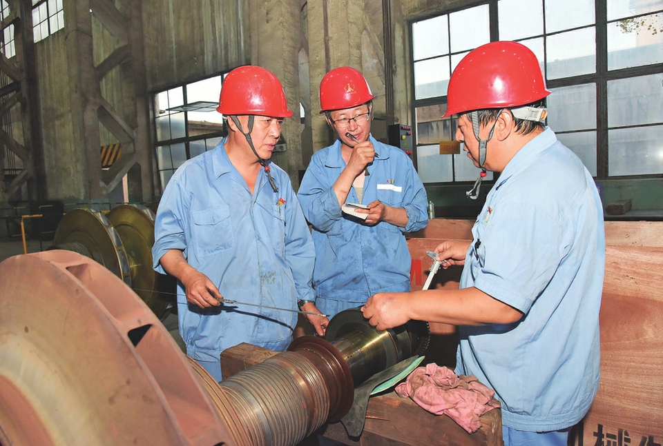 天脊集团在生产一线开辟学习课堂、交流平台