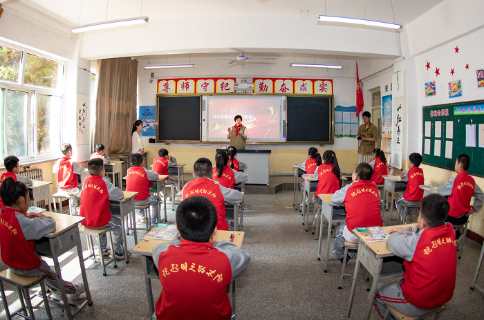左权县红军小学：举办红色故事讲座+上好“开学第一课”-33787.jpg