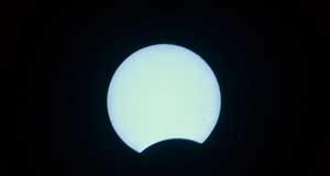 “夏至日”迎“日环食”