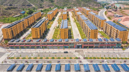 忻州市精心做好易地搬迁后半篇文章