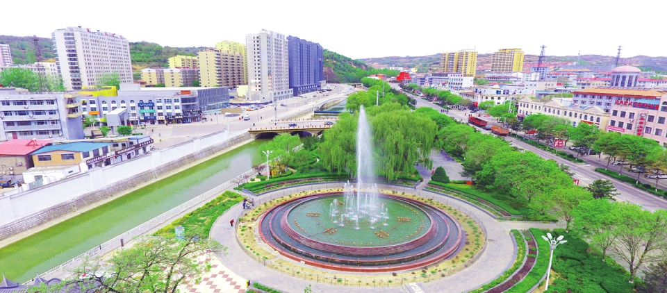 和中国旅游研究院专家组的综合评定,安泽县入选国家避暑旅游达标城市