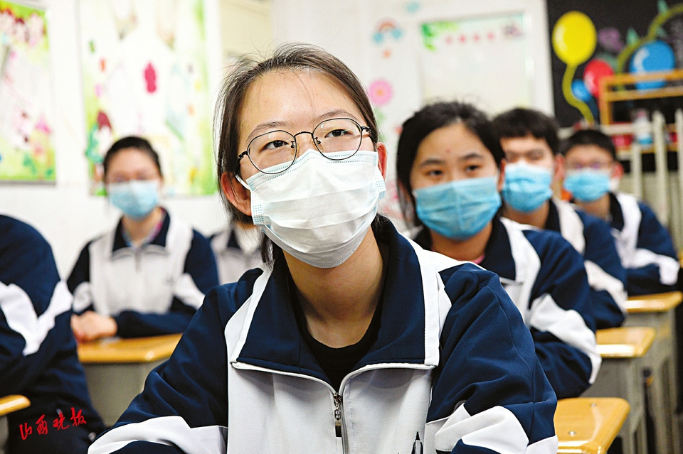 记者直击高三学子复课第一天:学校准备充分 整体平稳有序