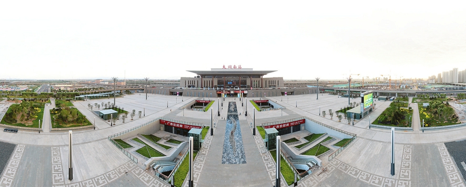 坐着火车看山西大同一路向东是首都