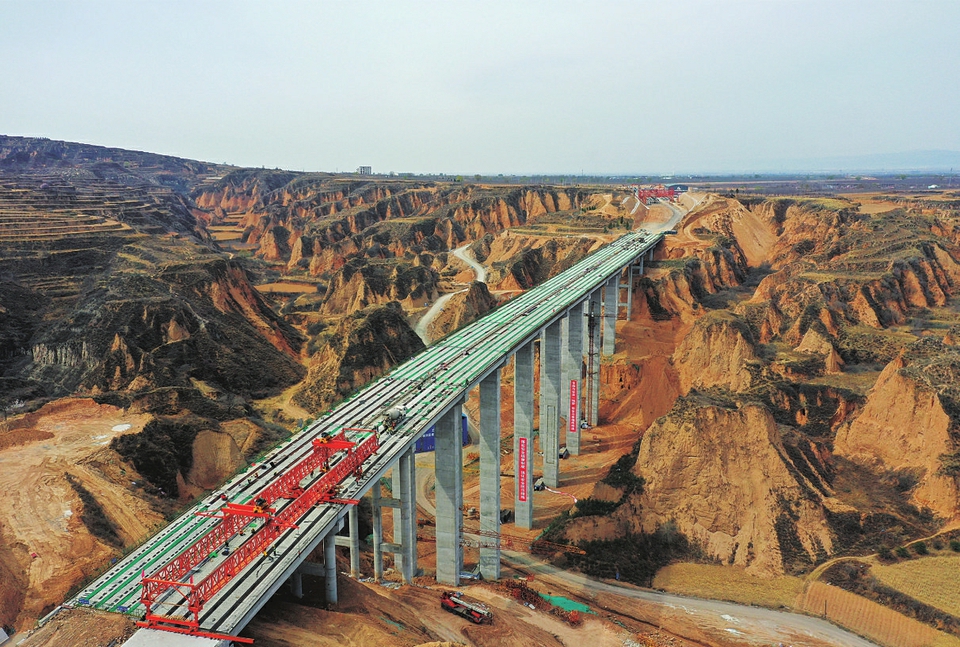 昔榆高速谱写高速公路高质量发展新篇章