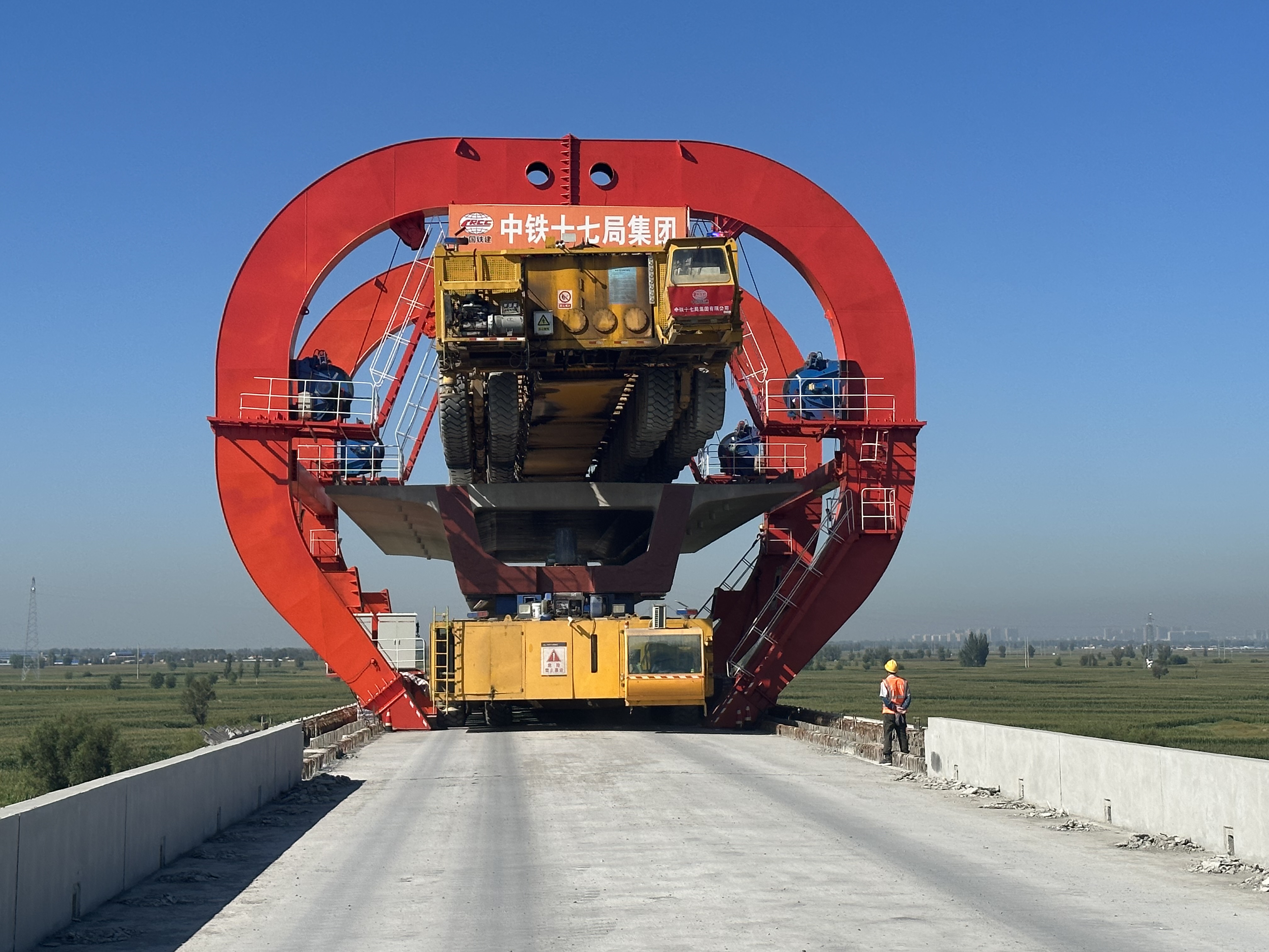 我省高铁施工最长特大桥架设解难题集大原高铁建设现场传佳音