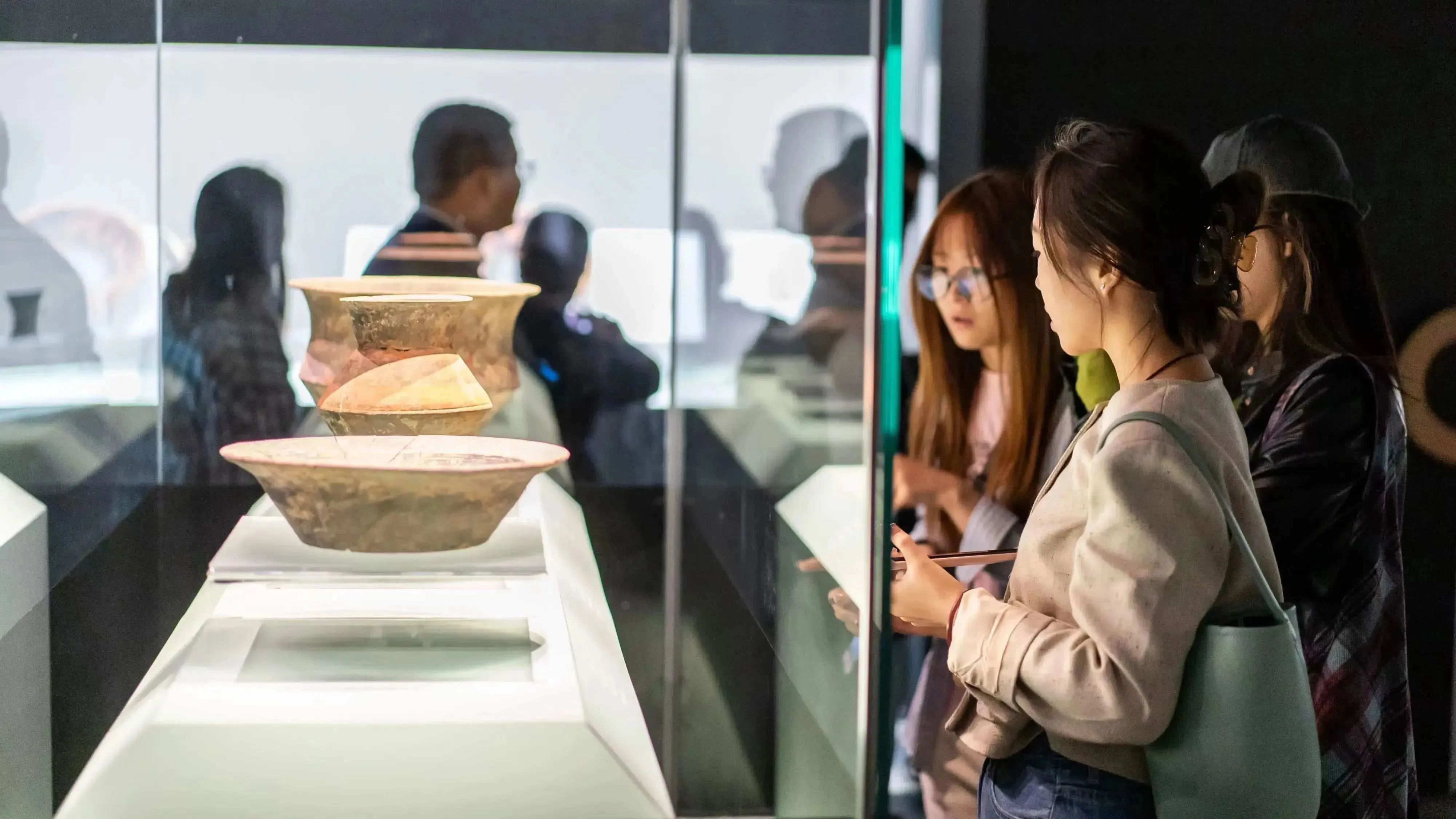 山西考古博物馆上新展探寻两个十大考古发现与中华礼之源