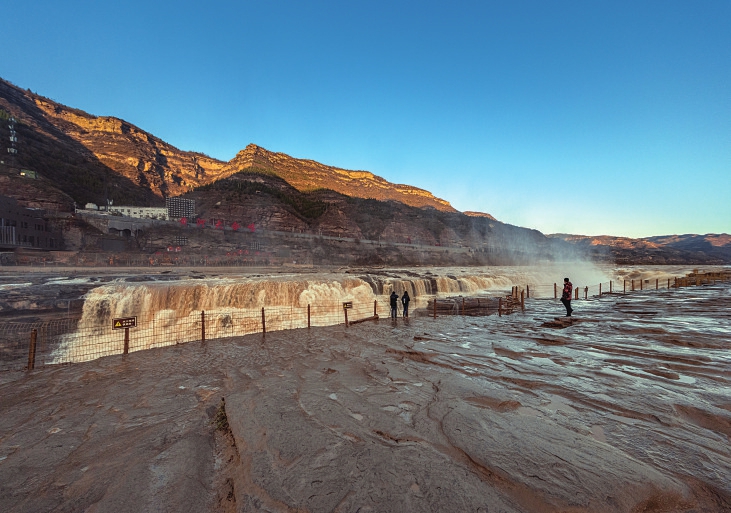 走一号旅游公路 品九曲黄河文化