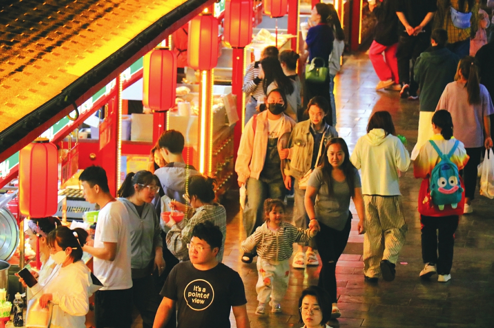 长治市城隍庙小吃街烟火气十足